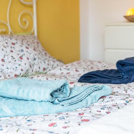 Ferienwohnung Erdgeschoss Юберлинген Екстериор снимка