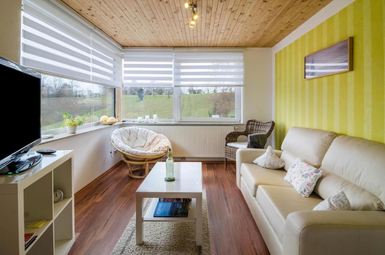Ferienwohnung Erdgeschoss Юберлинген Екстериор снимка